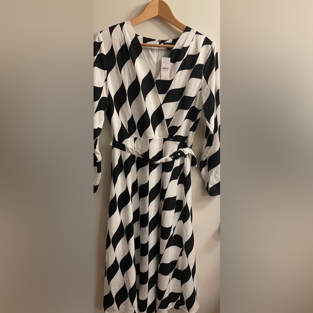 ANN TAYLOR DRESS: Size 6, Black & White, New Arrivals, NWT, New W/ $179.00 Tag - Picture 2 of 6